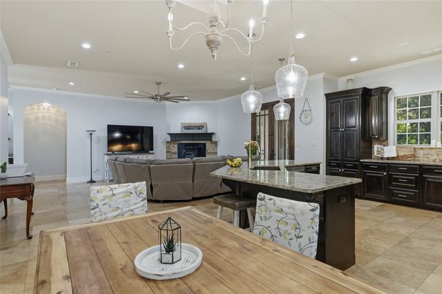 1611 Moreland Drive, Sherman, TX 75090