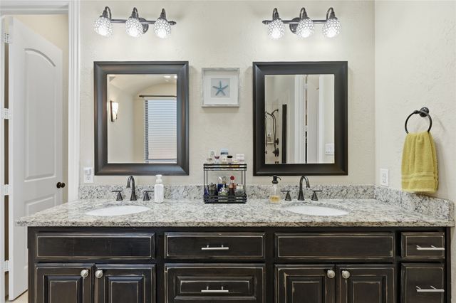 1611 Moreland Drive, Sherman, TX 75090