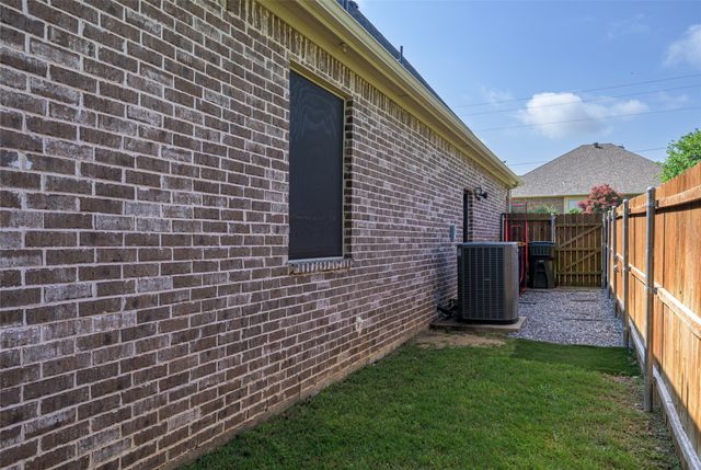 1611 Moreland Drive, Sherman, TX 75090