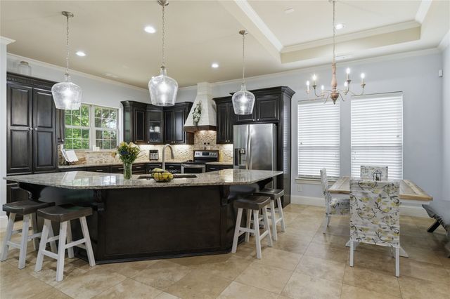 1611 Moreland Drive, Sherman, TX 75090