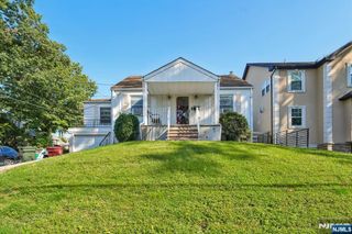 274 E Passaic Avenue, Nutley, NJ 07110