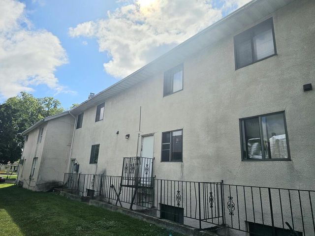 1322 5th AVENUE S, La Crosse, WI 54601