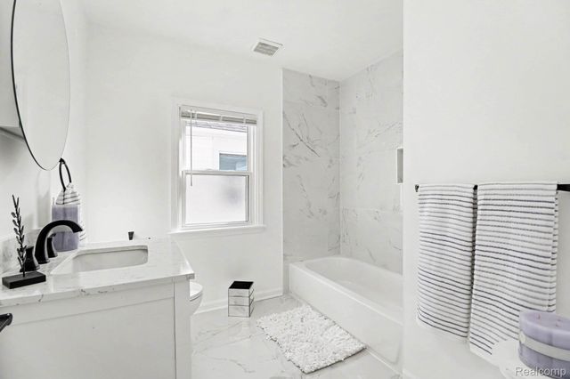 2691 COLLINGWOOD, Detroit, MI 48206