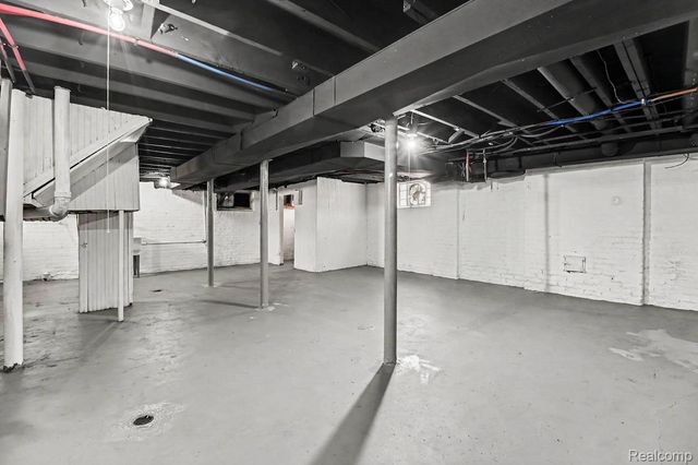 2691 COLLINGWOOD, Detroit, MI 48206