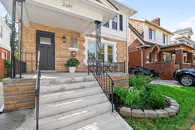 2691 COLLINGWOOD, Detroit, MI 48206