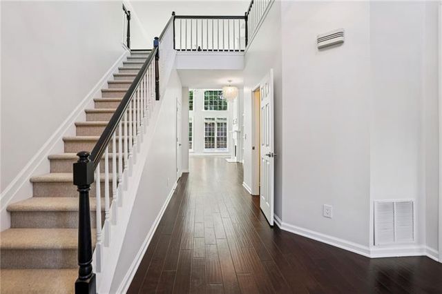 700 Orchard Court, Atlanta, GA 30328
