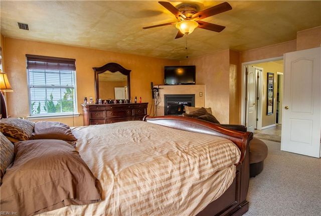 3029 Crossings DR, Chesapeake, VA 23321