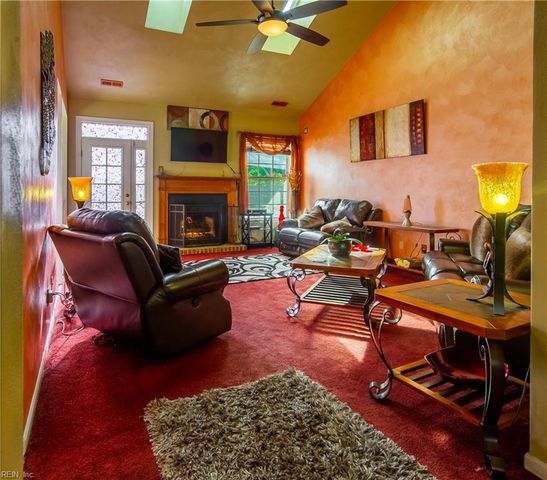 3029 Crossings DR, Chesapeake, VA 23321