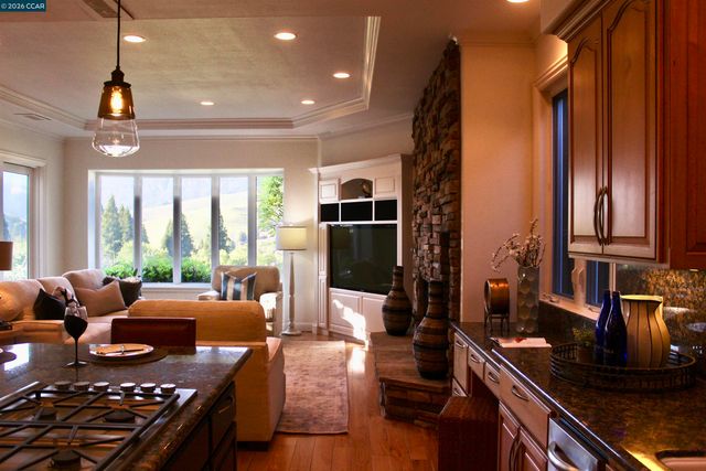 630 Blue Spruce Dr, Danville, CA 94506