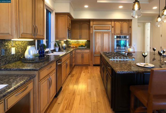 630 Blue Spruce Dr, Danville, CA 94506
