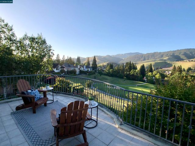 630 Blue Spruce Dr, Danville, CA 94506