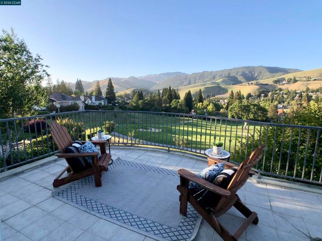 630 Blue Spruce Dr, Danville, CA 94506