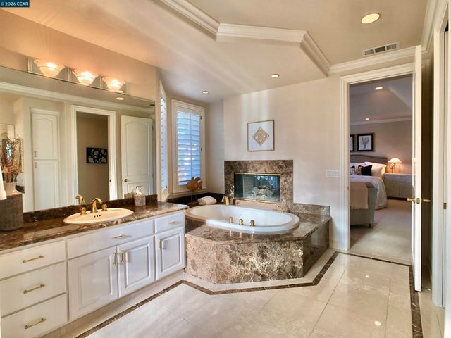 630 Blue Spruce Dr, Danville, CA 94506