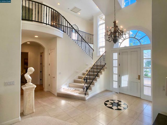 630 Blue Spruce Dr, Danville, CA 94506