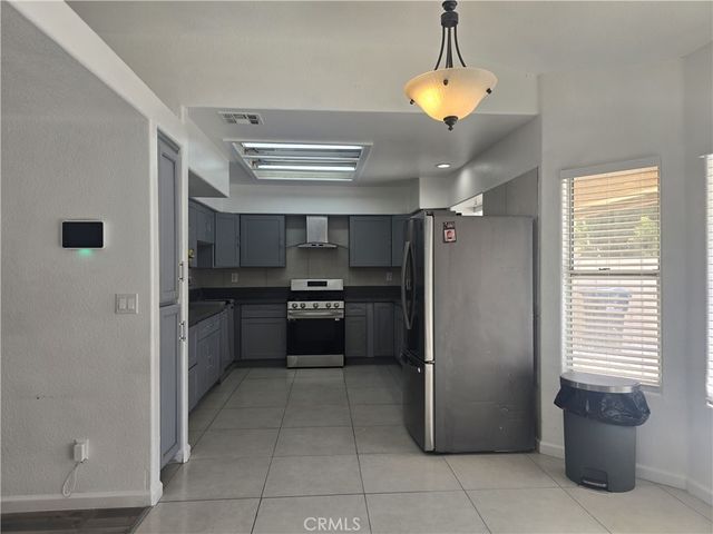 37623 Teal Street, Palmdale, CA 93552