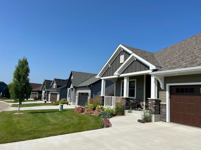 1907 Erie Drive, Northfield, MN 55057