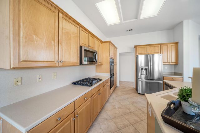 37718 Medjool Avenue, Palm Desert, CA 92211