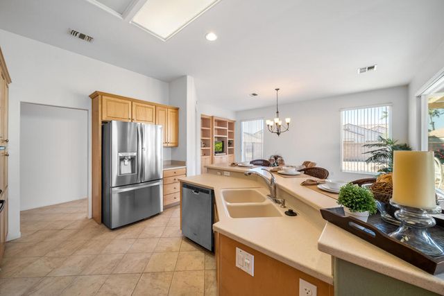 37718 Medjool Avenue, Palm Desert, CA 92211