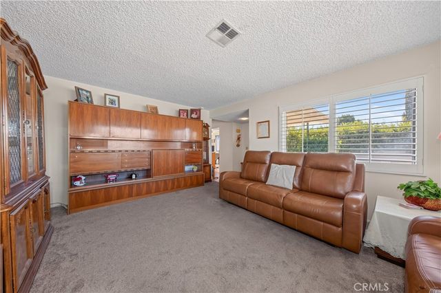 7195 Seine, Highland, CA 92346