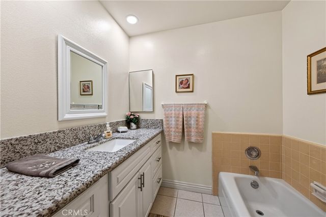 7195 Seine, Highland, CA 92346