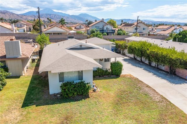 7195 Seine, Highland, CA 92346