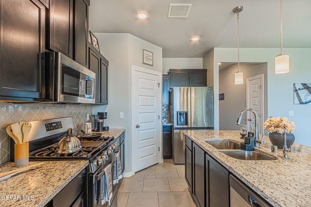 1632 SAM DOMINGUEZ, El Paso, TX 79928