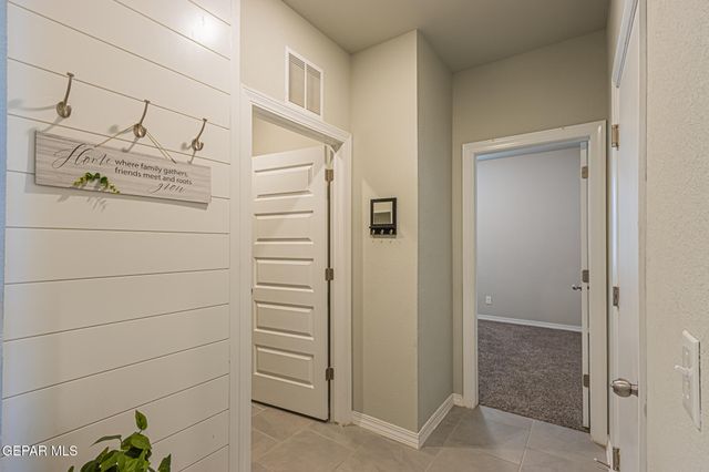 1632 SAM DOMINGUEZ, El Paso, TX 79928