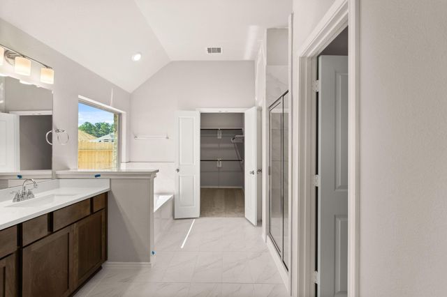 2326 Honeyberry Shrub Drive, Manvel, TX 77578