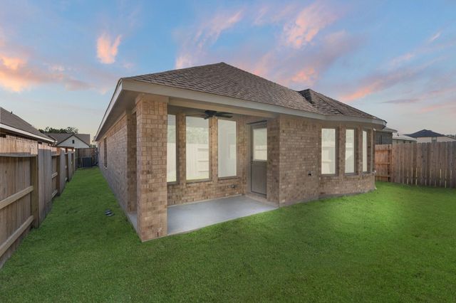2326 Honeyberry Shrub Drive, Manvel, TX 77578