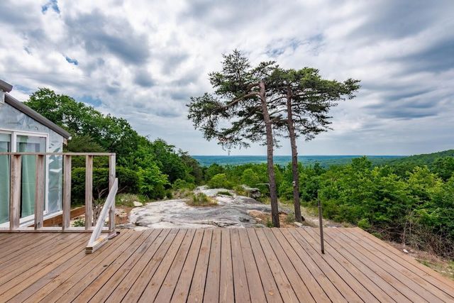 1407 Holloway Ridge Road, Spring City, TN 37381