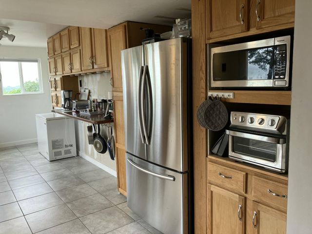 1407 Holloway Ridge Road, Spring City, TN 37381