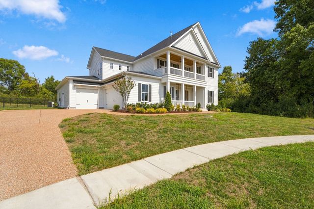 1322 Galloping Hill Way, Arrington, TN 37014