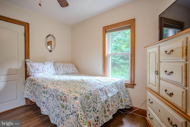 395 GREEN SPRINGS RD, Hanover, PA 17331