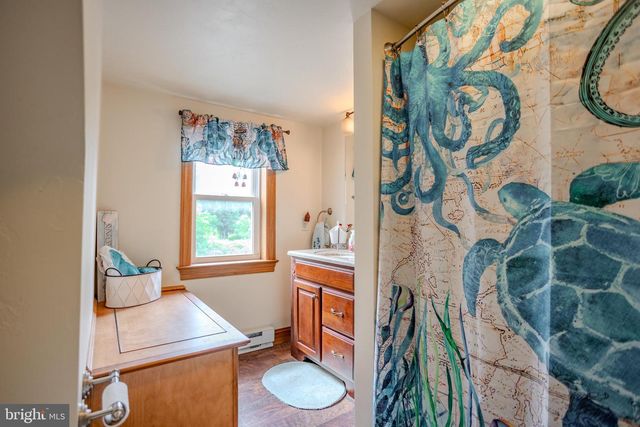 395 GREEN SPRINGS RD, Hanover, PA 17331