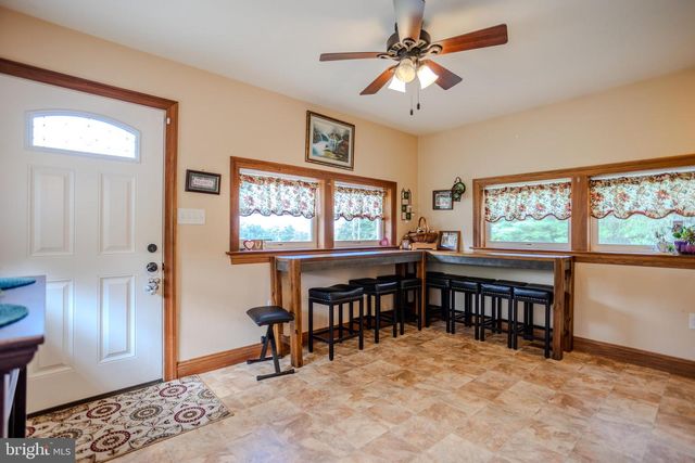 395 GREEN SPRINGS RD, Hanover, PA 17331