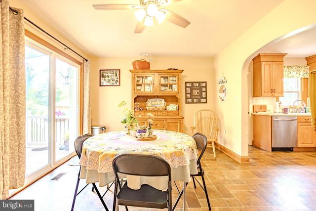 395 GREEN SPRINGS RD, Hanover, PA 17331