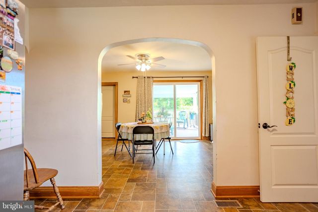 395 GREEN SPRINGS RD, Hanover, PA 17331