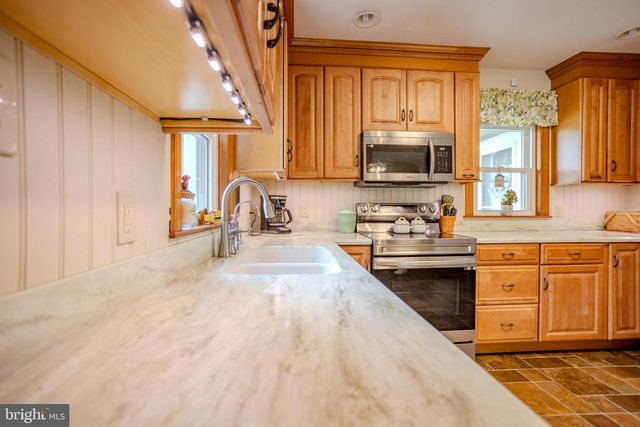 395 GREEN SPRINGS RD, Hanover, PA 17331
