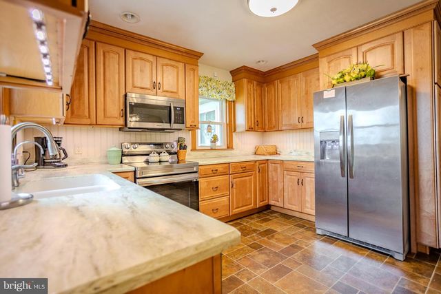 395 GREEN SPRINGS RD, Hanover, PA 17331