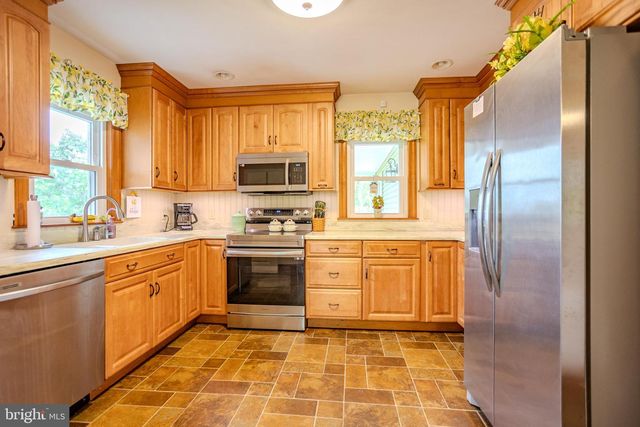 395 GREEN SPRINGS RD, Hanover, PA 17331