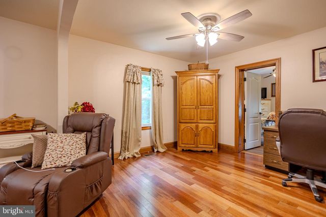 395 GREEN SPRINGS RD, Hanover, PA 17331