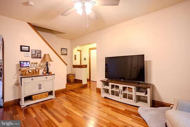 395 GREEN SPRINGS RD, Hanover, PA 17331