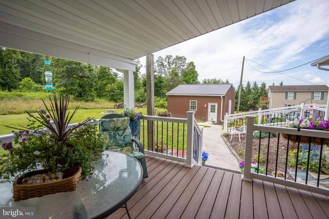 395 GREEN SPRINGS RD, Hanover, PA 17331