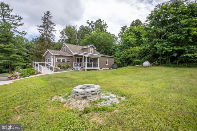 395 GREEN SPRINGS RD, Hanover, PA 17331