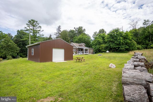 395 GREEN SPRINGS RD, Hanover, PA 17331