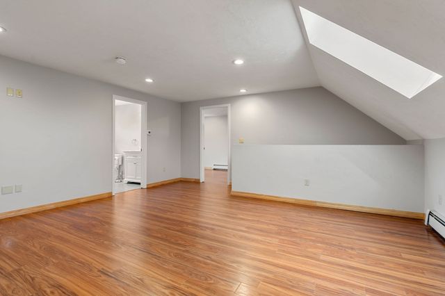 134 Commonwealth Ave, Worcester, MA 01604