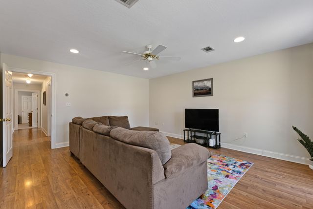 116 Northwest Cir., Hattiesburg, MS 39401