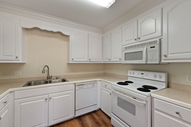 116 Northwest Cir., Hattiesburg, MS 39401