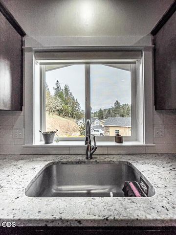 250 Oak Knoll, Jacksonville, OR 97530
