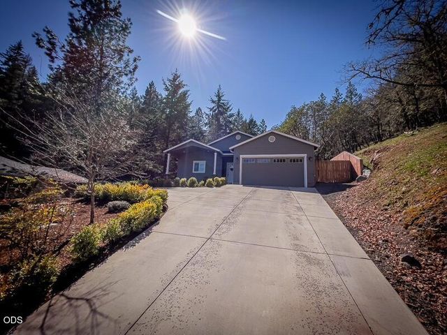 250 Oak Knoll, Jacksonville, OR 97530